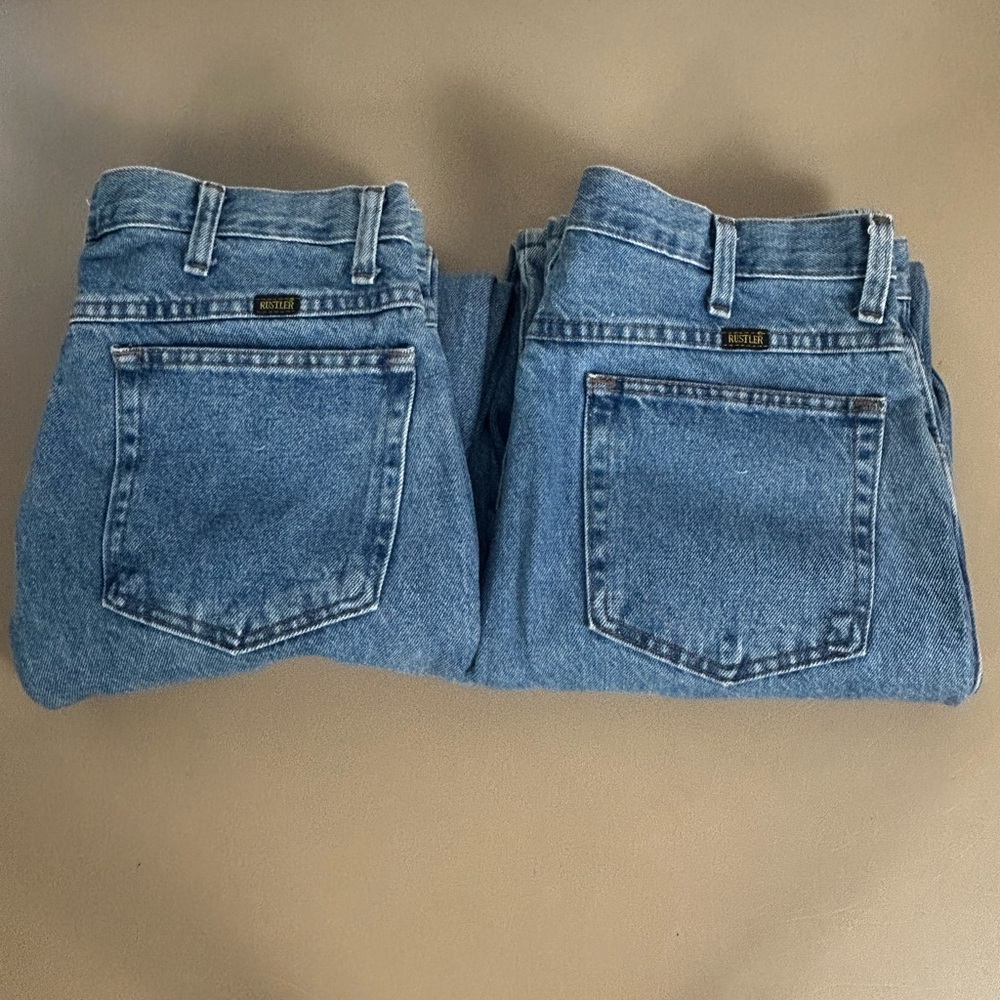 Rustler Men's 34x32 Straight Leg Light Wash Blue Denim Jeans Bundle of 2 - Picture 1 of 11